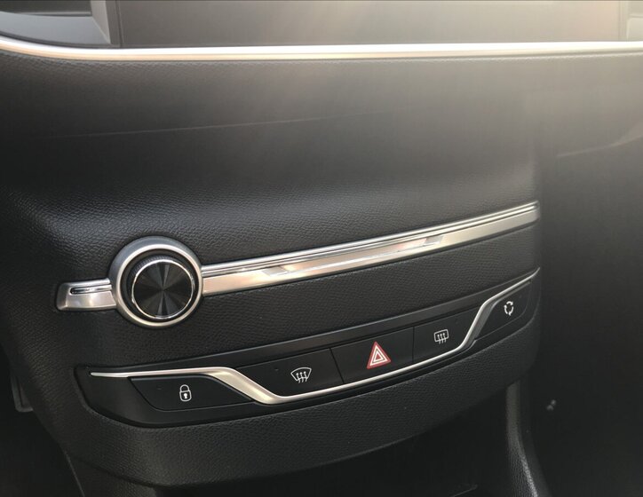 Peugeot 308 Kombi 1,5 l 75 kw