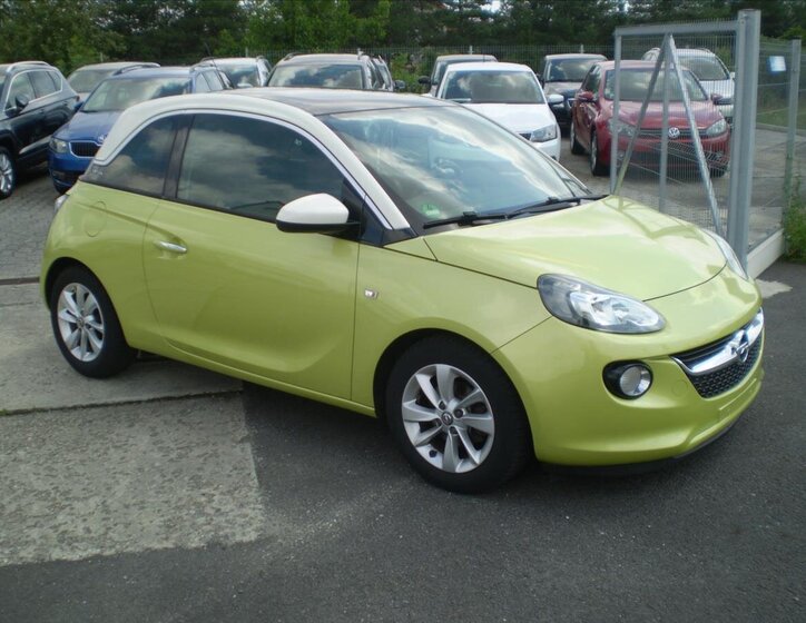 Opel Adam Hatchback 1,4 l 64 kw