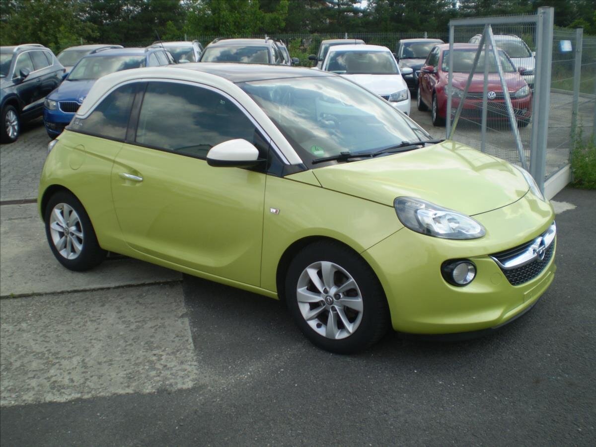 Opel Adam Hatchback 1,4 l 64 kw