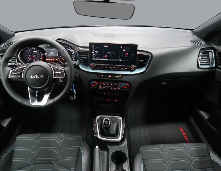 KIA Ceed Hatchback 1,5 l 103 kw