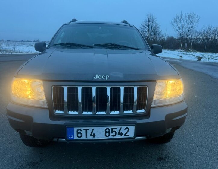Jeep Grand Cherokee 8