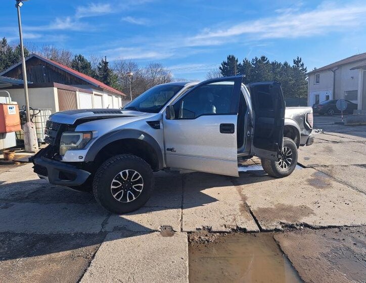 Ford F-150 Pick-up 6,2 l 306 kw