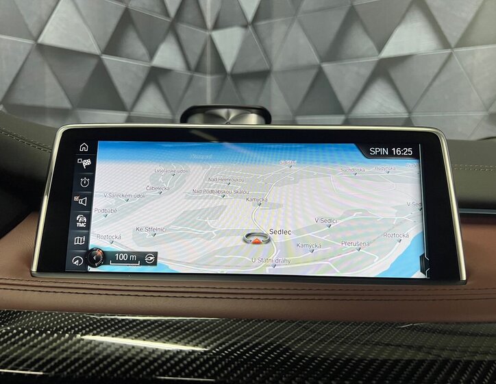 BMW X5 SUV / Terénní 4,4 l 423 kw