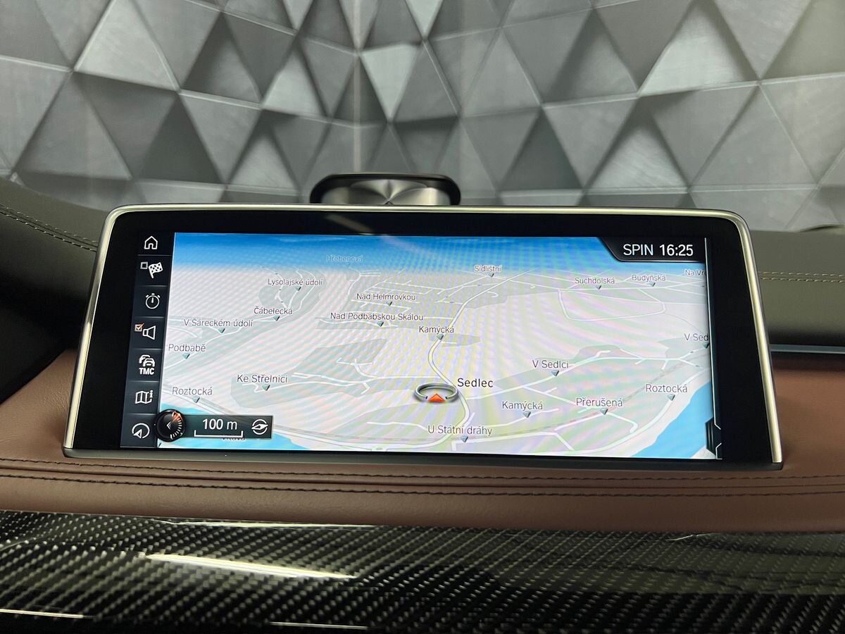 BMW X5 SUV / Terénní 4,4 l 423 kw