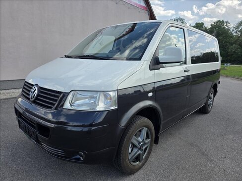 Volkswagen Transporter Kombi 2,5 l 96 kw