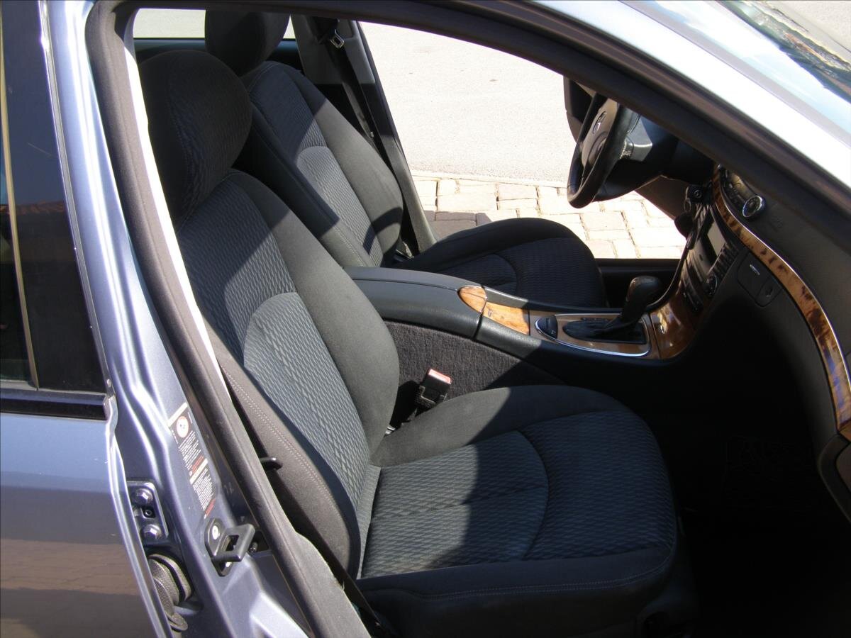 Mercedes-Benz Třídy E Kombi 2,1 l 110 kw