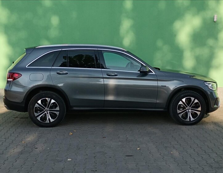 Mercedes-Benz GLC SUV / Terénní 2,0 l 225 kw