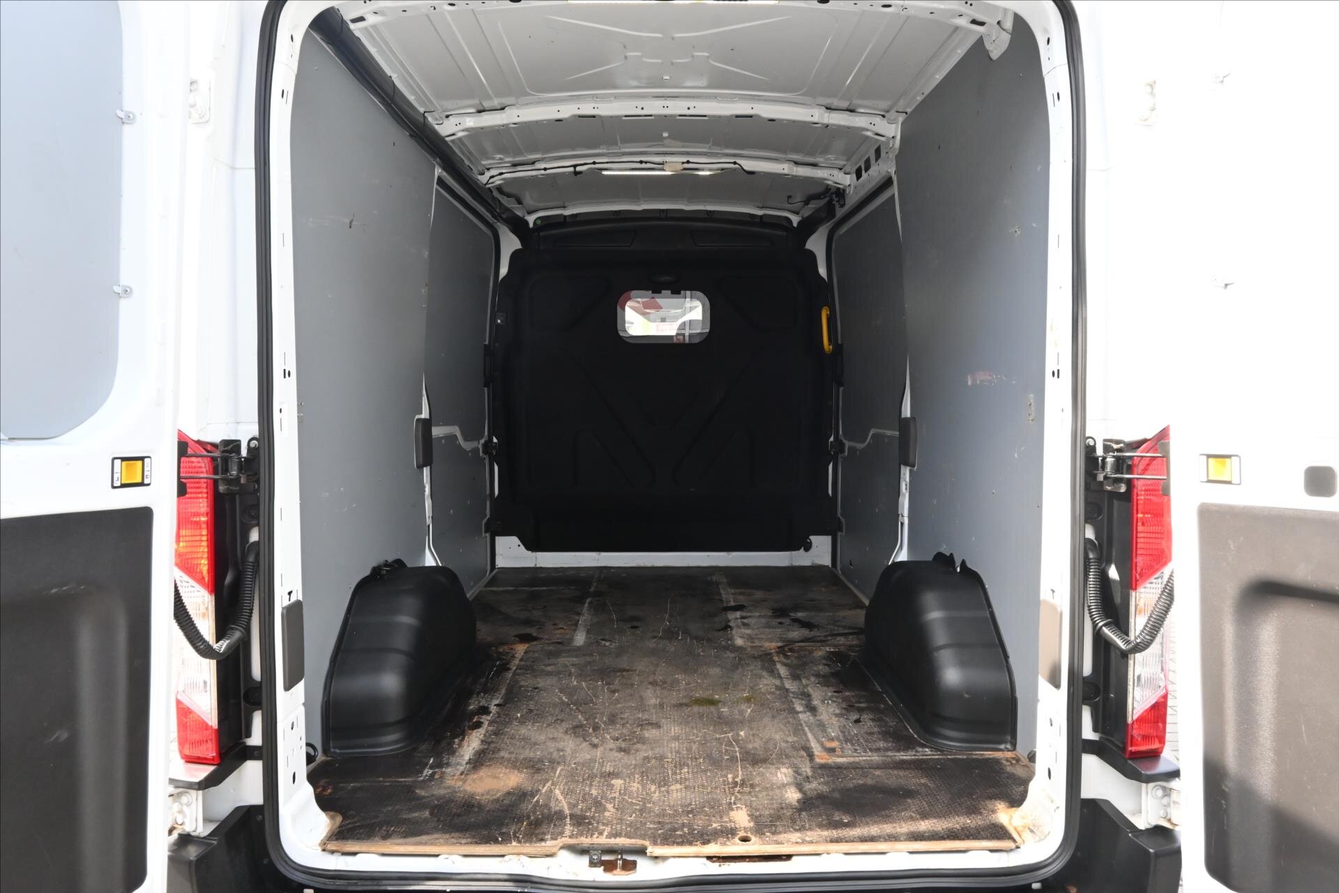 Ford Transit Skříň 2,0 l 96 kw