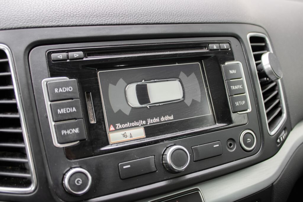 Volkswagen Sharan MPV 2,0 l 103 kw