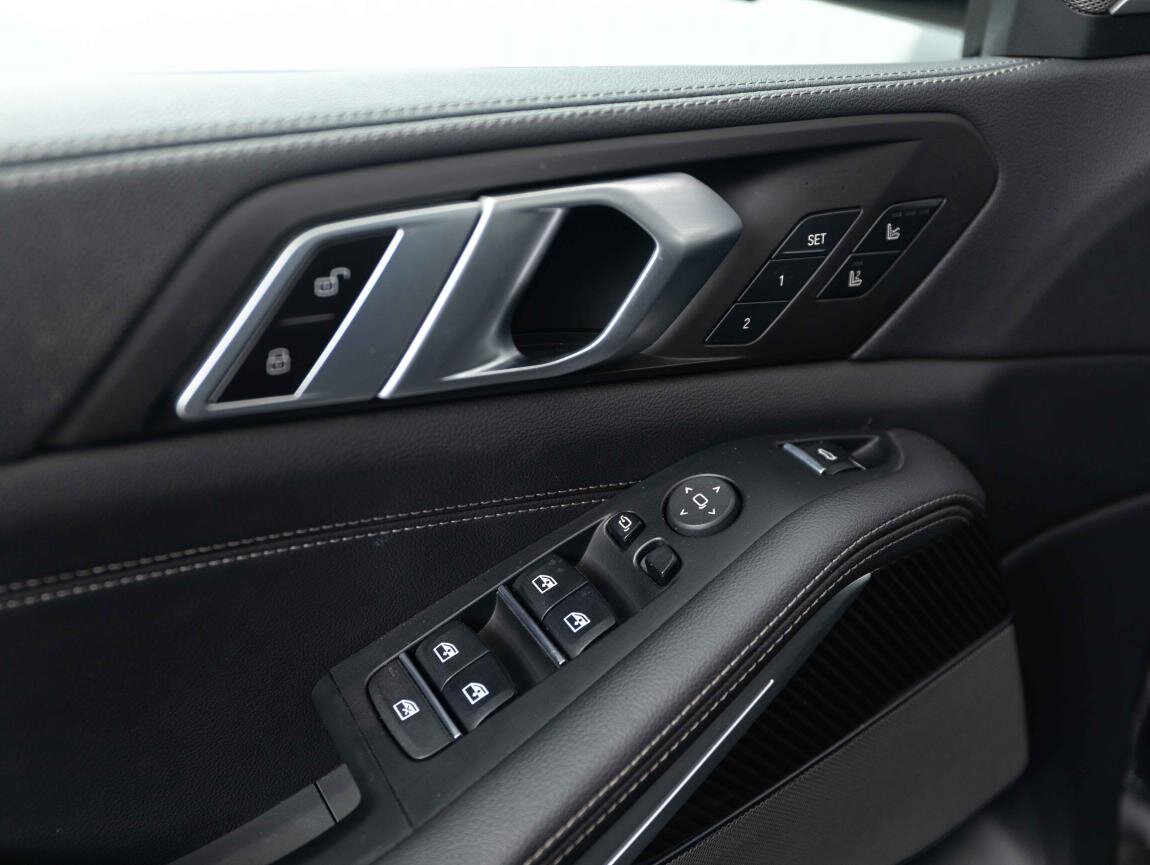 BMW X5 SUV / Terénní 4,4 l 390 kw