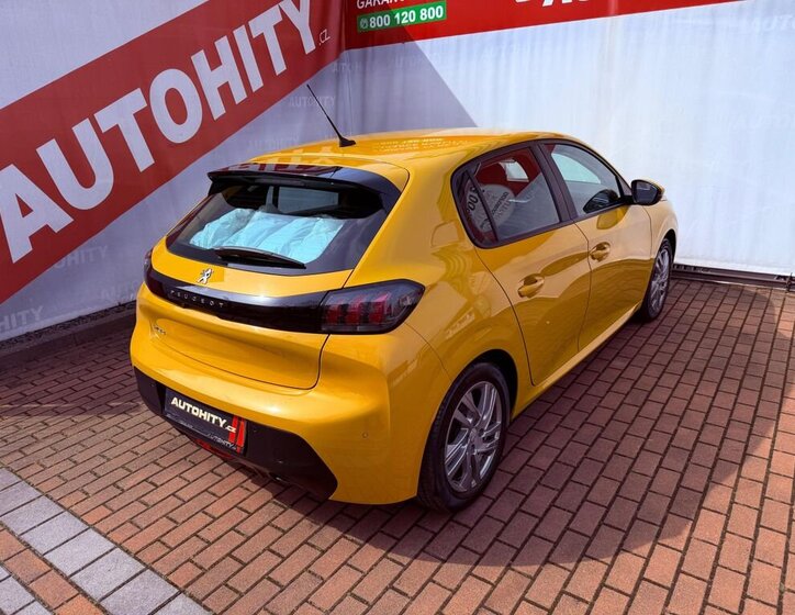 Peugeot 208 Hatchback 1,2 l 55 kw