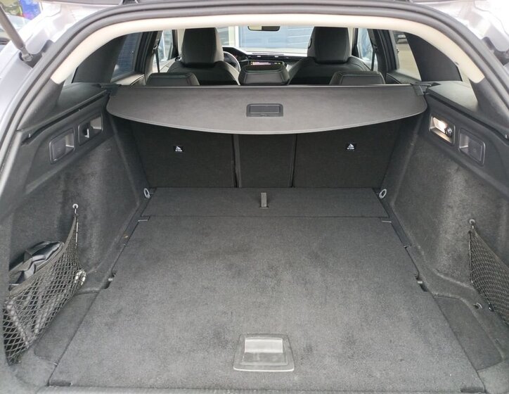 Peugeot 308 Kombi 1,2 l 96 kw