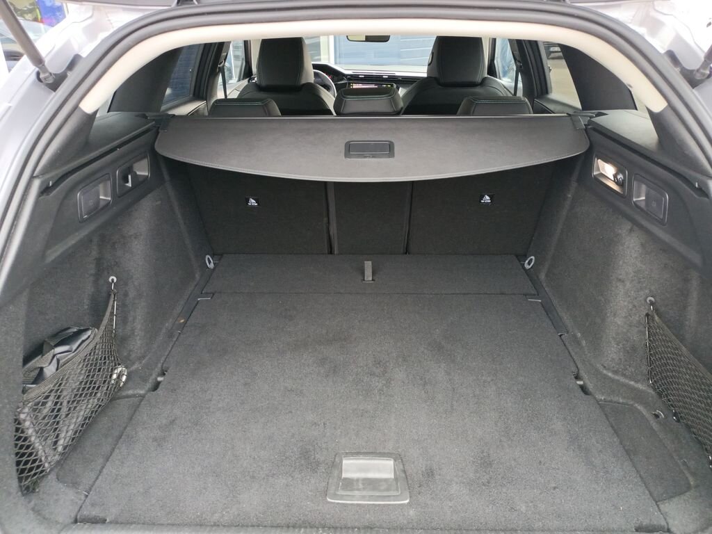 Peugeot 308 Kombi 1,2 l 96 kw