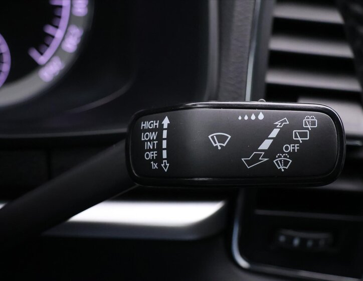 Škoda Karoq SUV / Terénní 2,0 l 85 kw