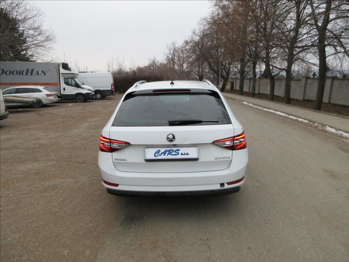Škoda Superb Kombi 2,0 l 110 kw