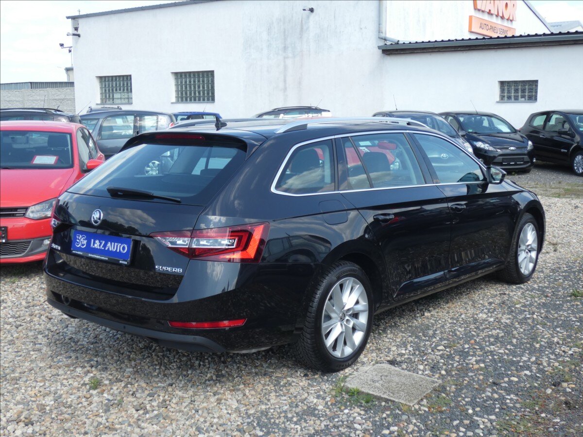 Škoda Superb Kombi 1,5 l 110 kw