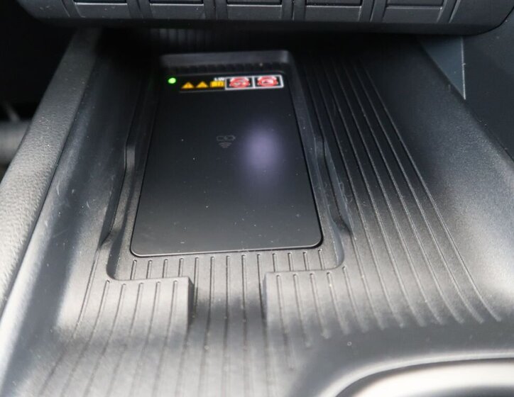 Toyota C-HR SUV 1,8 l 72 kw