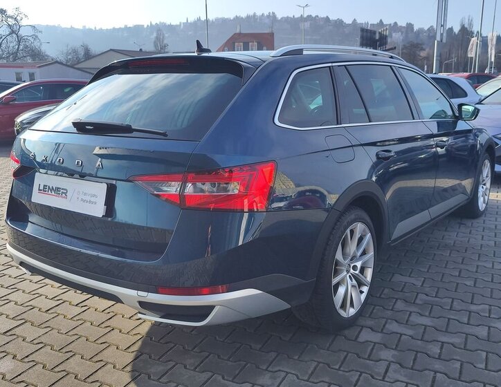 Škoda Superb Kombi 2,0 l 147 kw