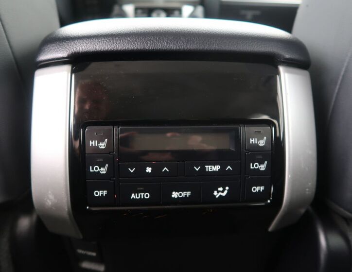 Toyota Land Cruiser 35