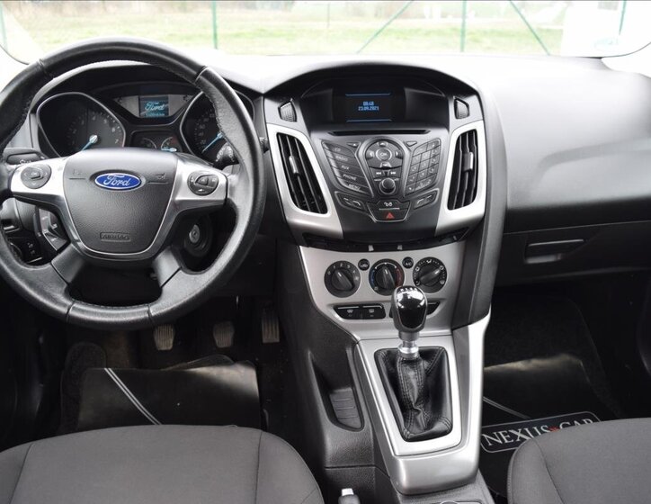 Ford Focus Kombi 998,0 92 kw