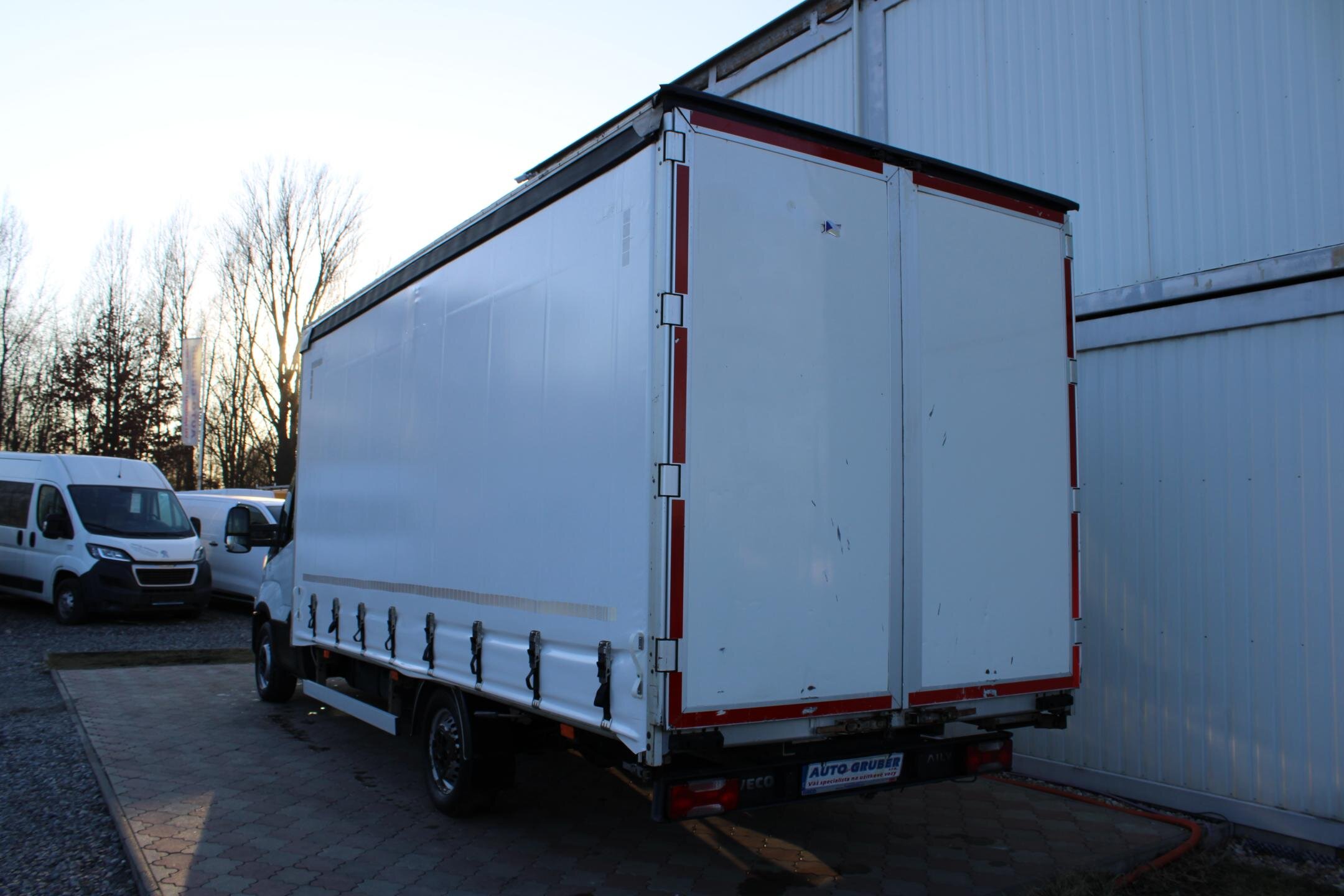 Iveco Daily Ostatní 2,3 l 114 kw