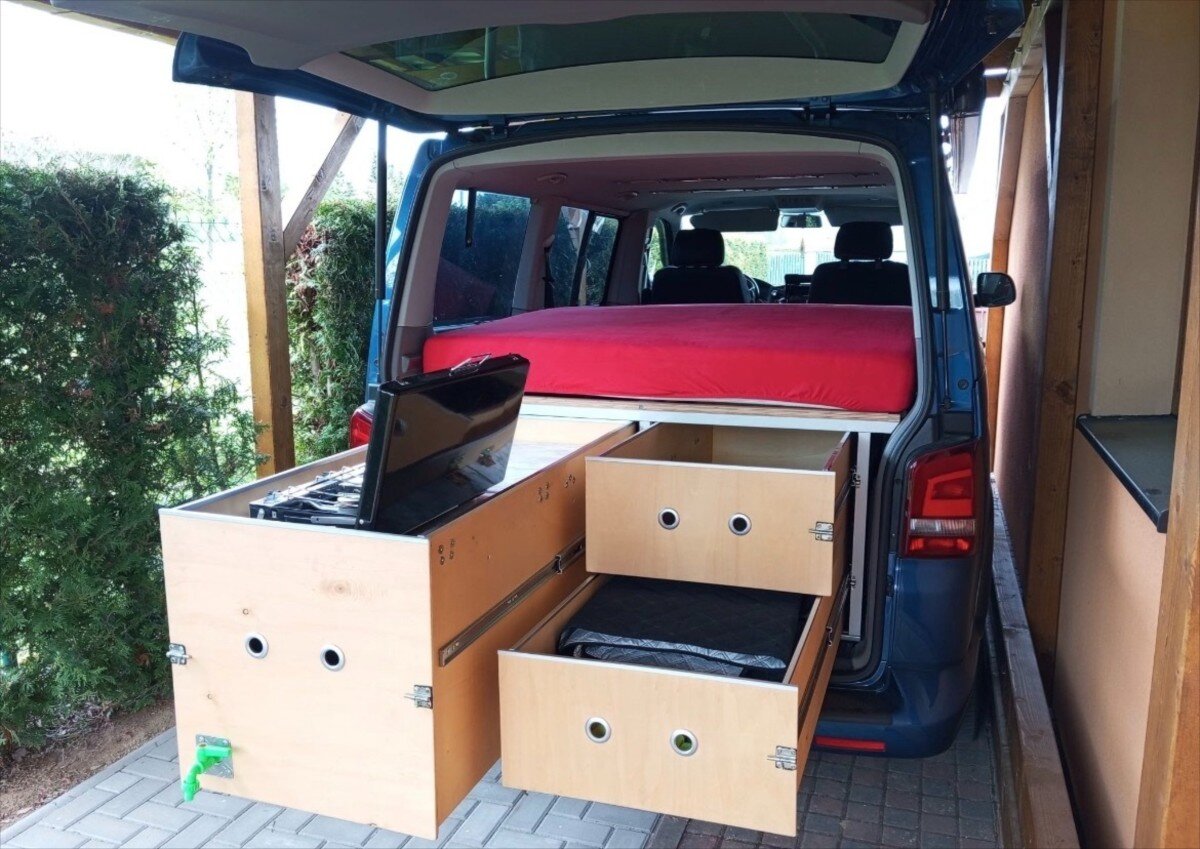 Volkswagen Caravelle VAN / Minibus 0,0 103 kw