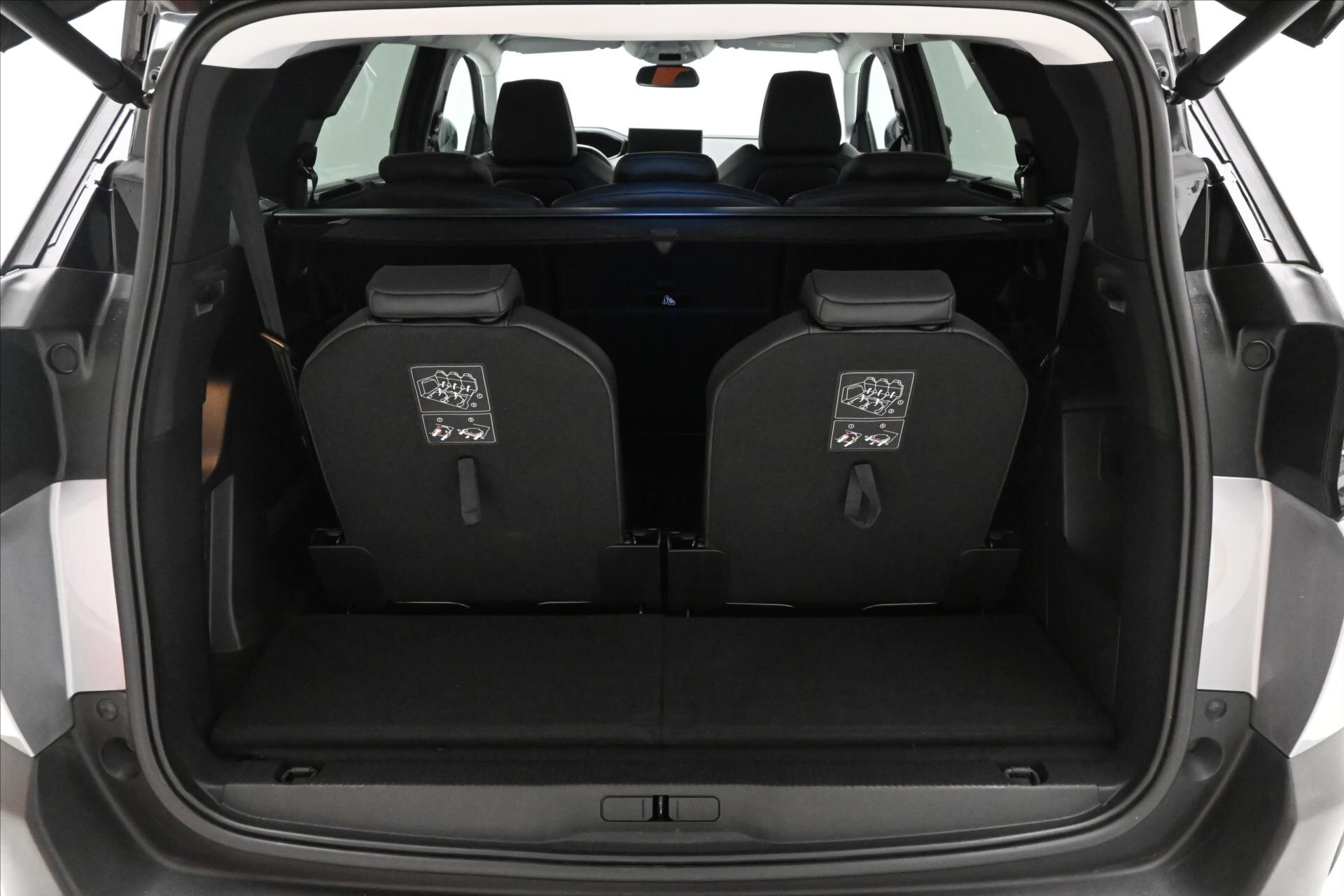 Peugeot 5008 SUV / Terénní 1,5 l 96 kw