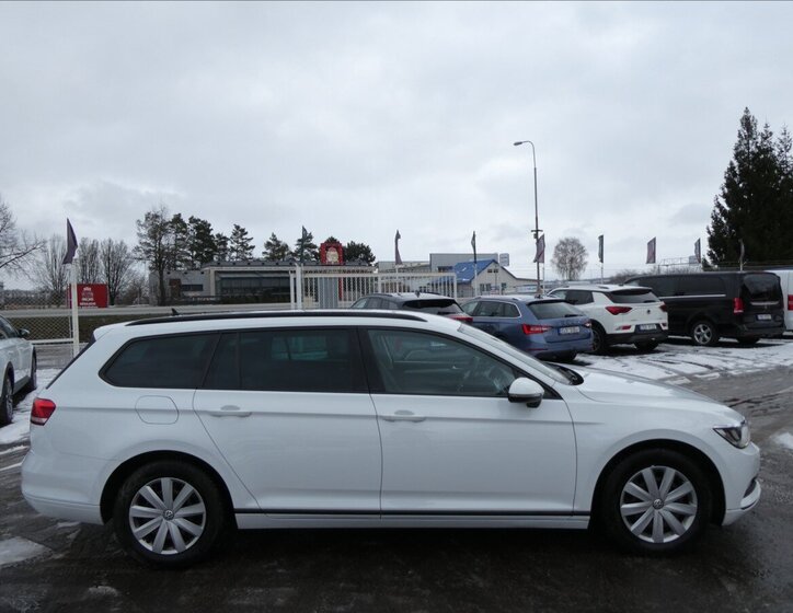 Volkswagen Passat Kombi 2,0 l 110 kw
