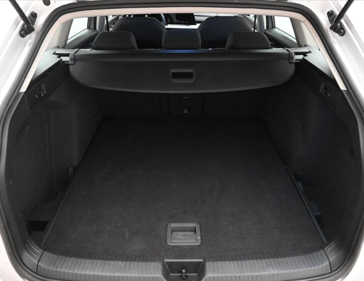 Volkswagen Golf Kombi 2,0 l 85 kw