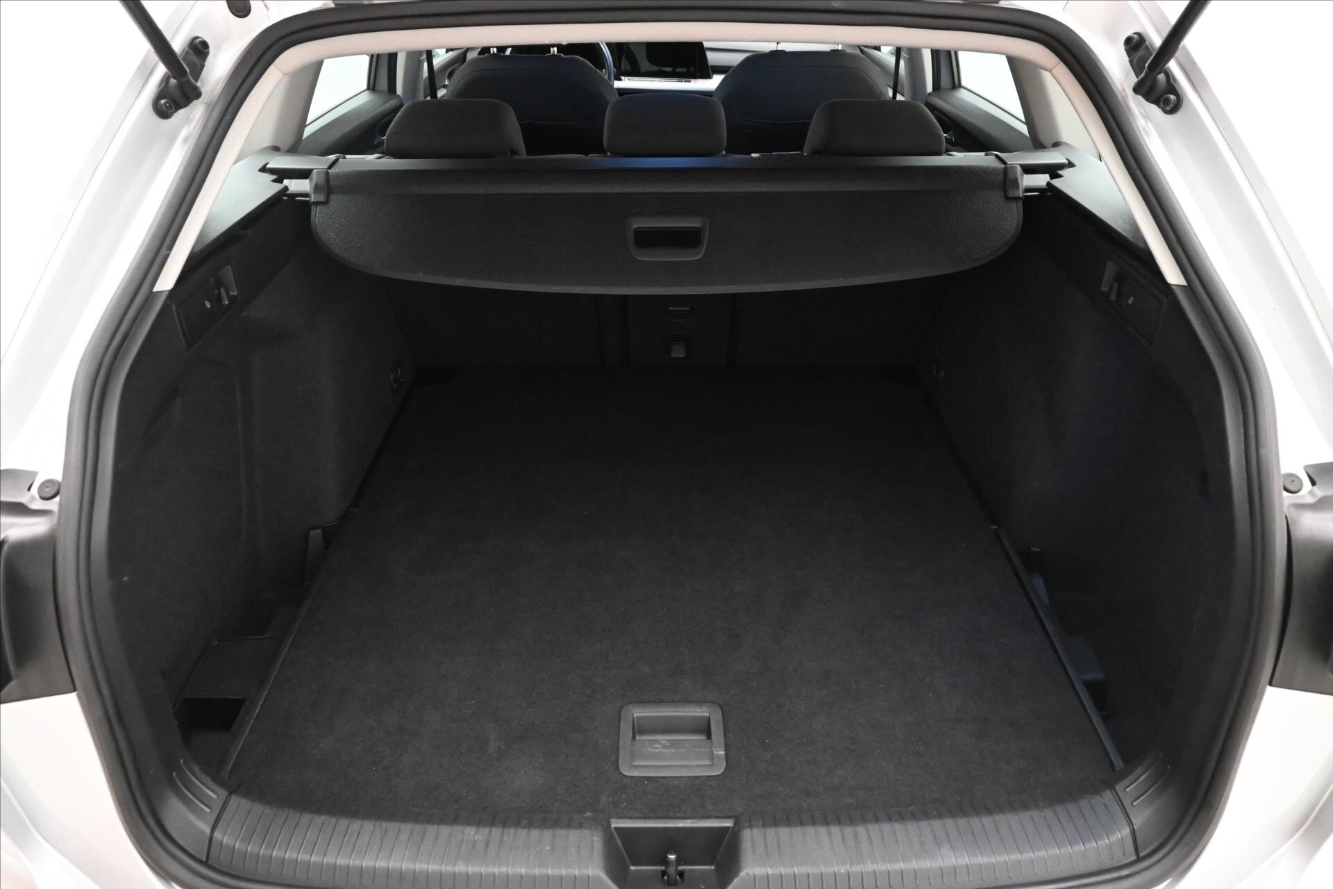 Volkswagen Golf Kombi 2,0 l 85 kw