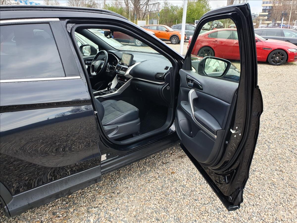 Mitsubishi Eclipse Cross SUV / Terénní 2,4 l 133 kw