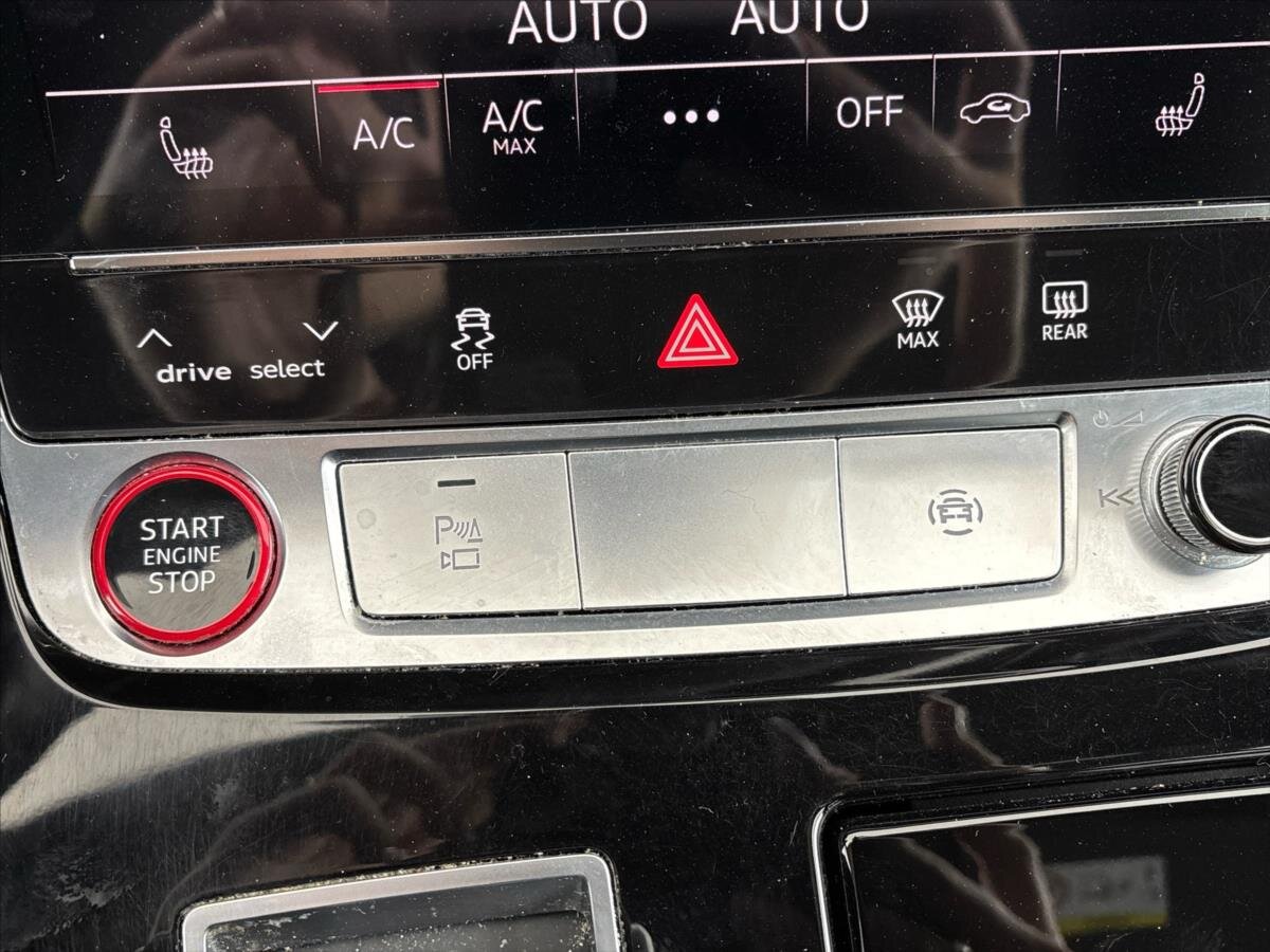 Audi SQ8 SUV / Terénní 4,0 l 373 kw