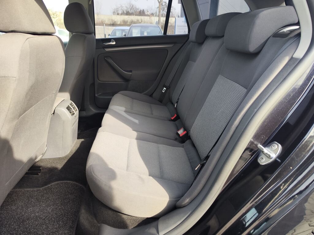 Volkswagen Golf Kombi 1,9 l 77 kw