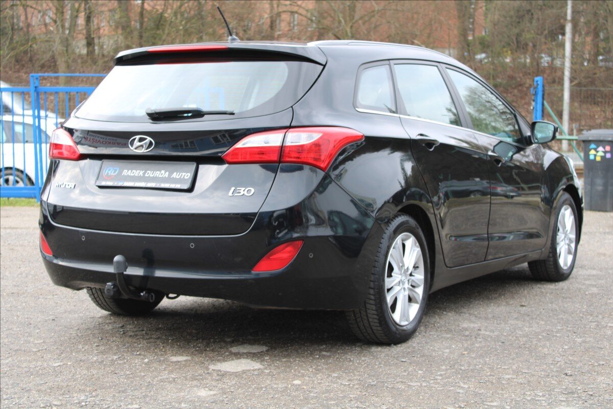 Hyundai i30 Kombi 1,6 l 88 kw