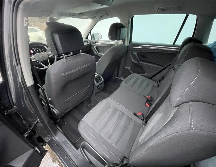 Volkswagen Tiguan 16