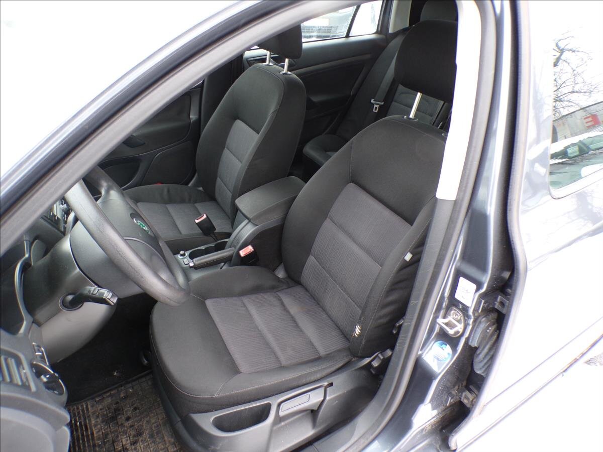 Škoda Octavia Kombi 2,0 l 103 kw