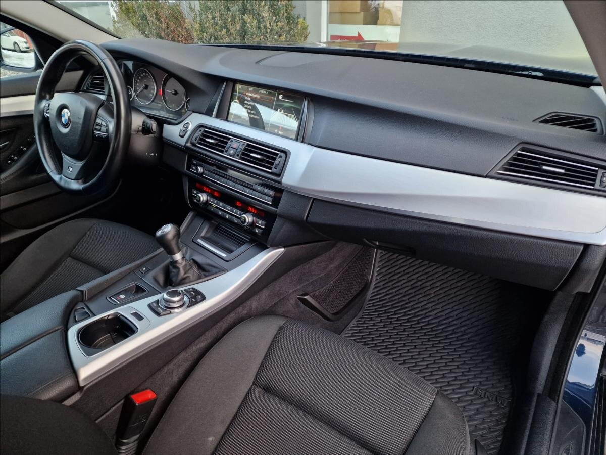 BMW Řada 5 Kombi 2,0 l 135 kw