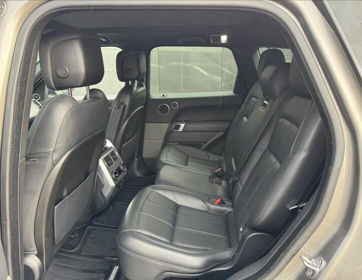 Land Rover Range Rover Sport SUV 3,0 l 225 kw