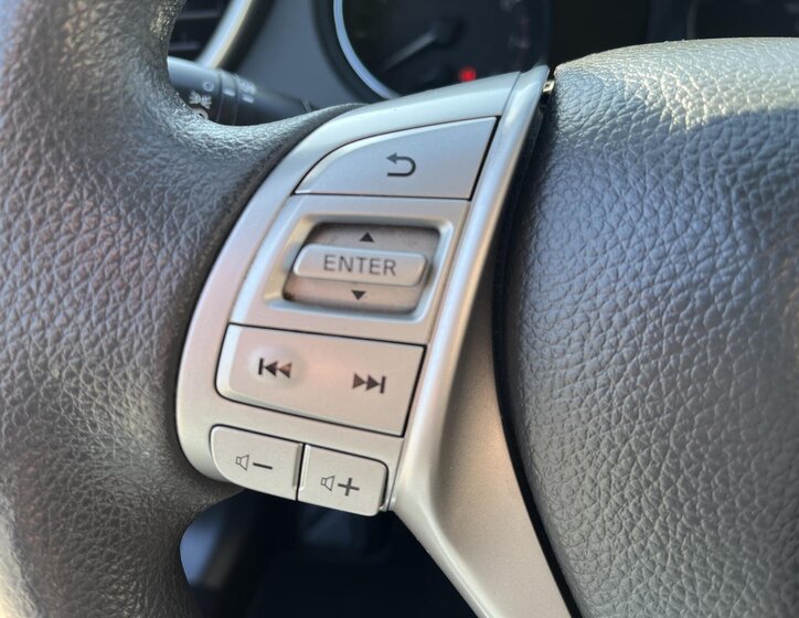 Nissan Qashqai SUV / Terénní 1,2 l 85 kw