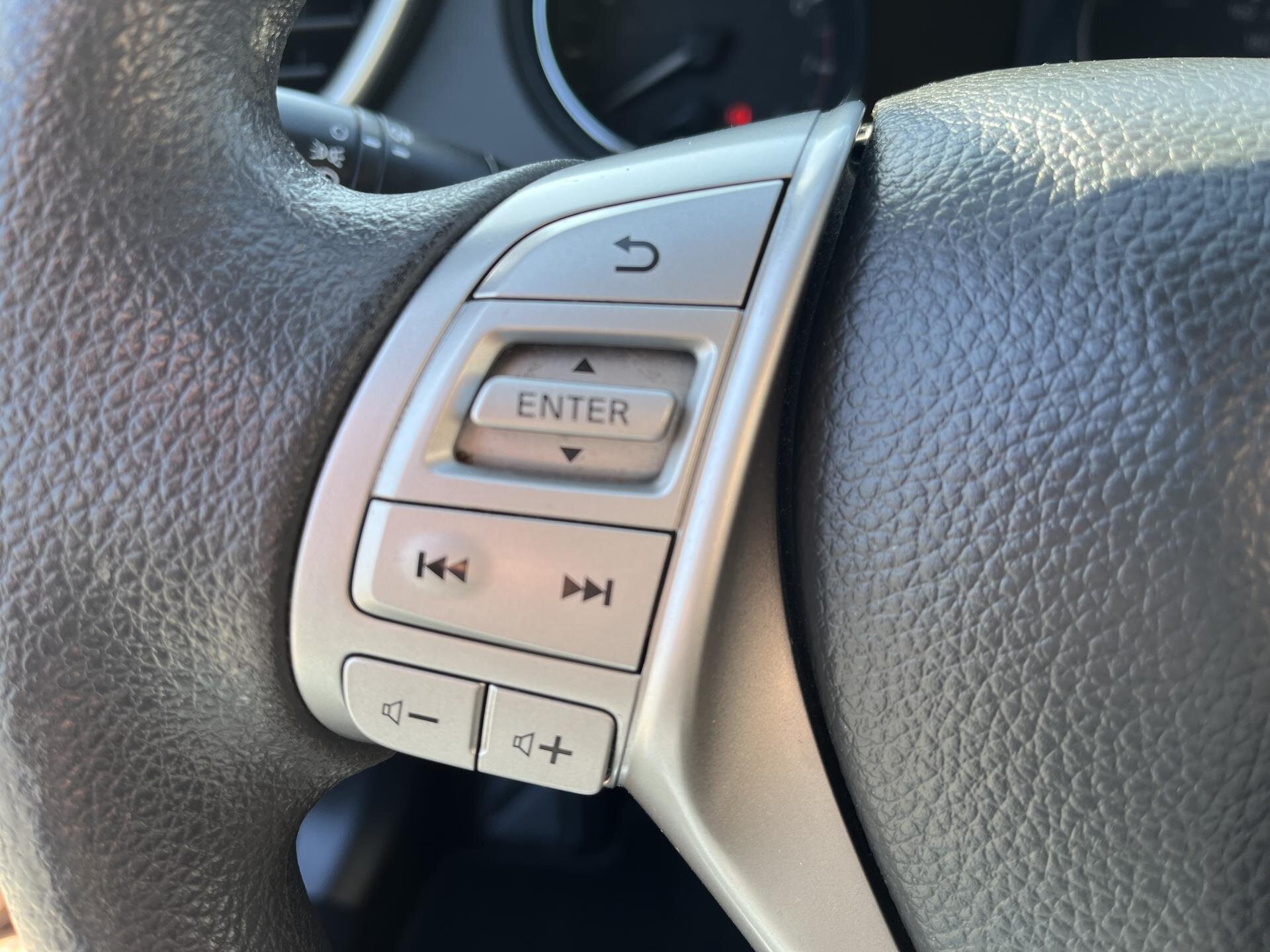 Nissan Qashqai SUV / Terénní 1,2 l 85 kw