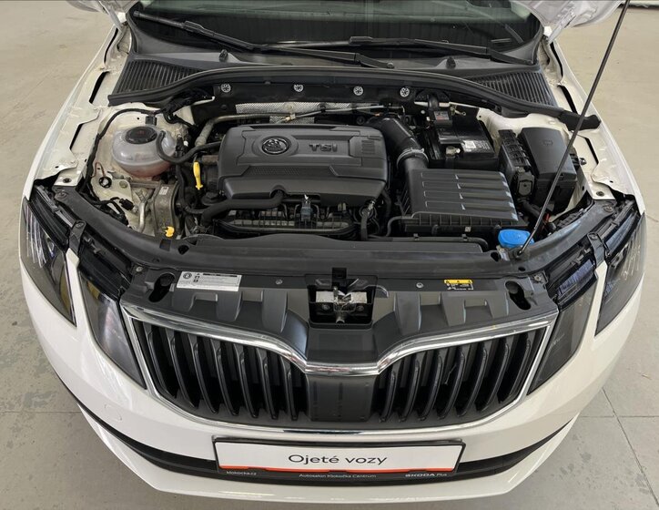 Škoda Octavia Liftback 1,8 l 132 kw