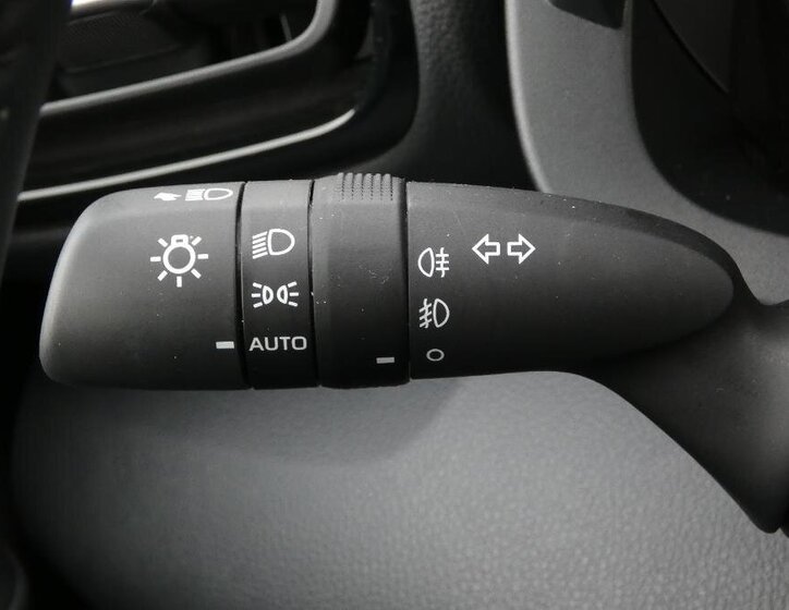 Mazda 2 Hatchback 1,5 l 68 kw