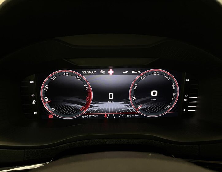 Škoda Karoq SUV 1,5 l 110 kw