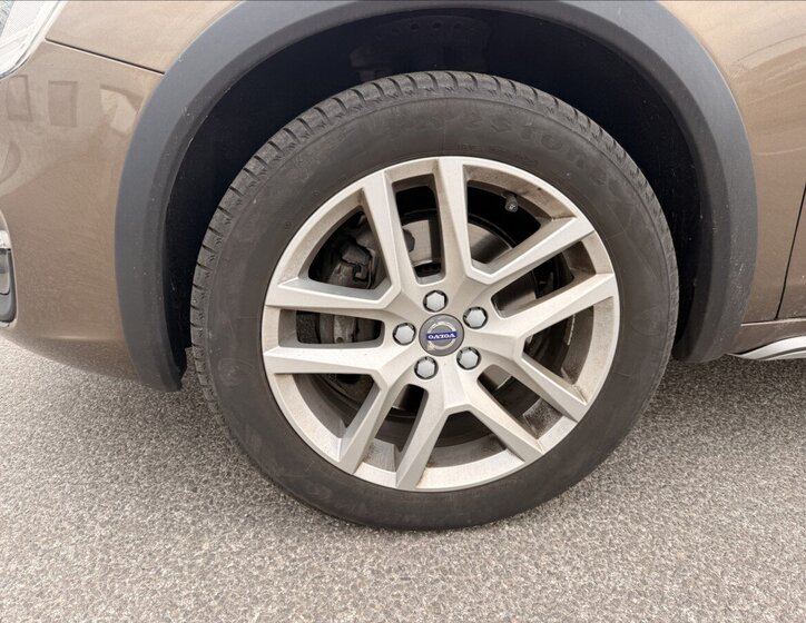 Volvo V60 Kombi 2,0 l 180 kw