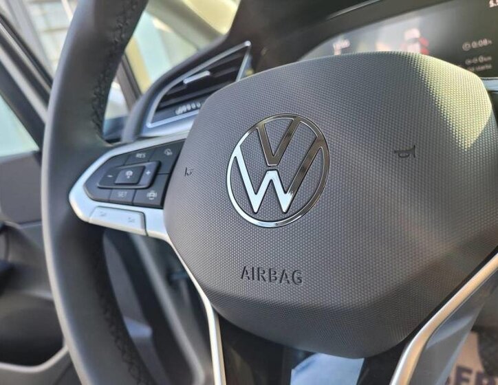 Volkswagen Touran MPV 1,5 l 110 kw