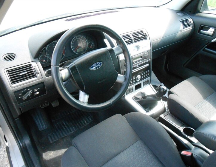 Ford Mondeo Liftback 1,8 l 92 kw