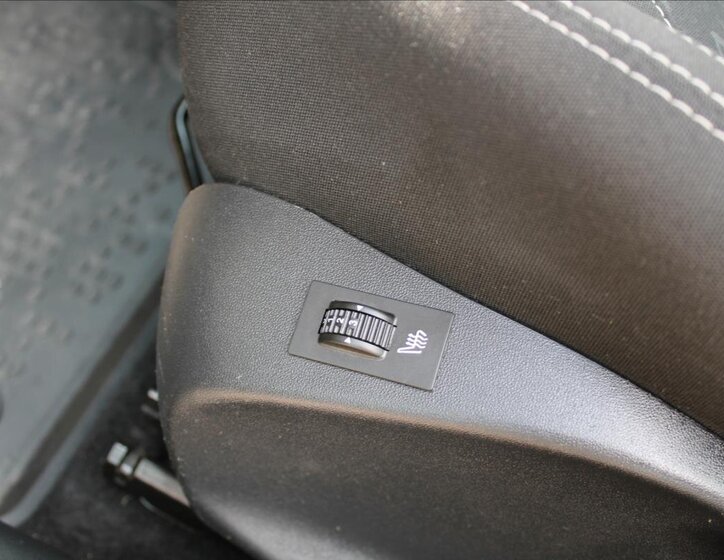 Peugeot 2008 SUV / Terénní 1,2 l 60 kw