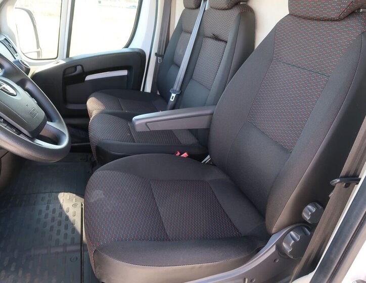 Opel Movano Skříň 2,2 l 103 kw