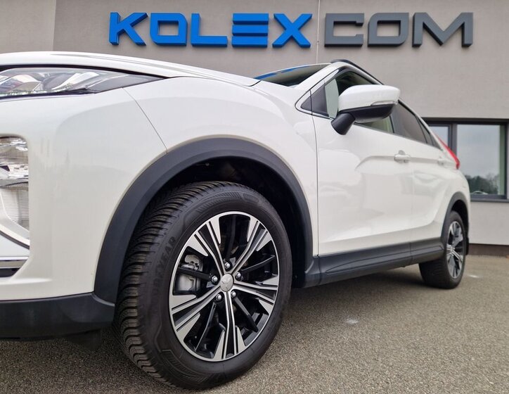 Mitsubishi Ostatní SUV / Terénní 1,5 l 120 kw