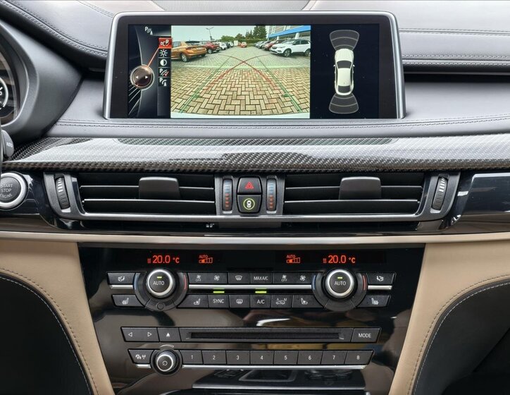 BMW X6 SUV 4,4 l 423 kw